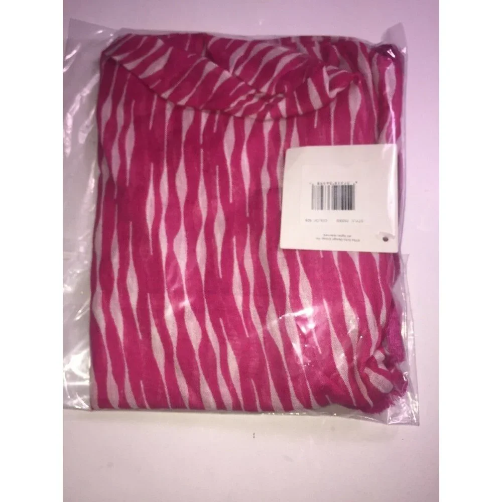 Echo Circular Waves Infinity Loop in Pink